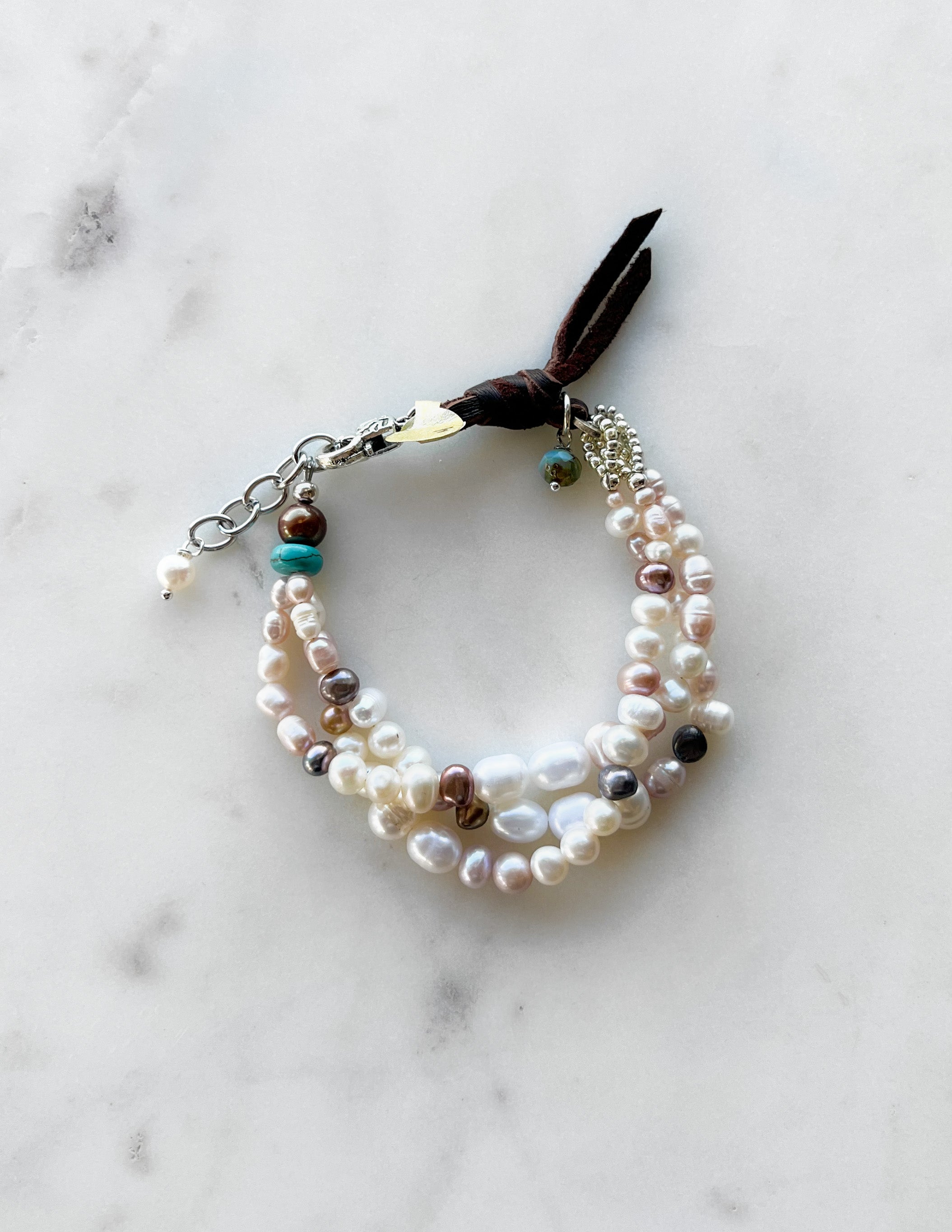 Pearls and Suede Bracelet