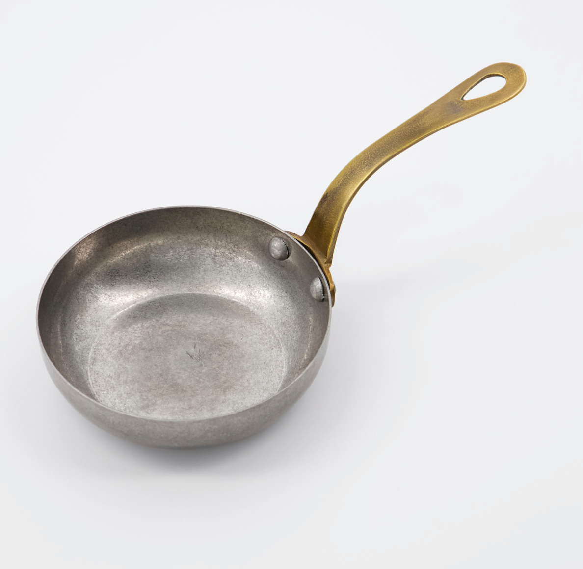 Shallow Presentation Sauce Pan